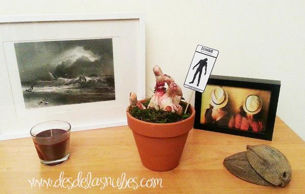 desdelasnubes2's tweet photo. Hoy en nuestro Blog: ya casi es #halloween!! Aprende a hacer una planta Zombie!!!
http://t.co/ImKNwiopqX http://t.co/3mV92YCRwT