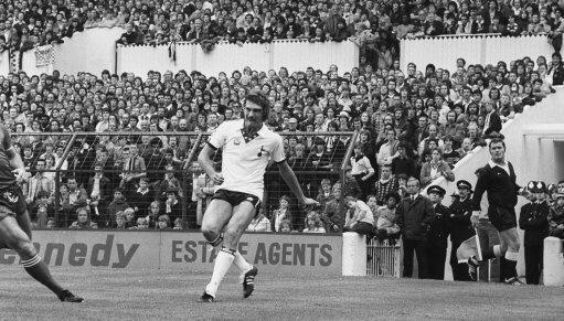 Happy 57th Birthday to Glenn Hoddle rascal tash in this pic an all    