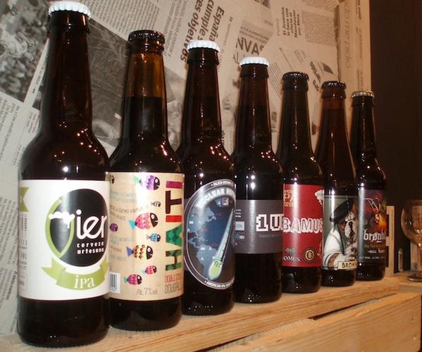 clubvivalabirra's tweet photo. Para hoy, selección veraniega de cervezas artesanas presentadas en el #asbf14. http://t.co/OkGSyX1Xem http://t.co/rLC1iSUcbA
