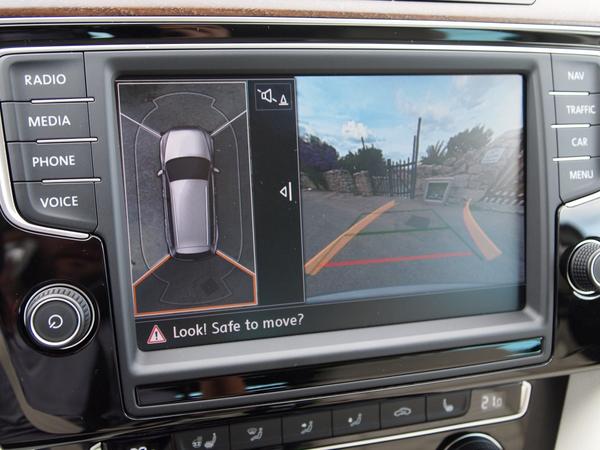 Tässä #VW:n tuoreinta #peruutuskamera -osaamista..