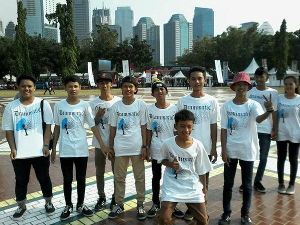 dan inilah <a href="/Drmtc_TNG/">Drammatic Tangerang</a> yang benar adanya @Sanjindra <a href="/daw_indra/">D A W</a> @ichalxtofandi @imalkes :D