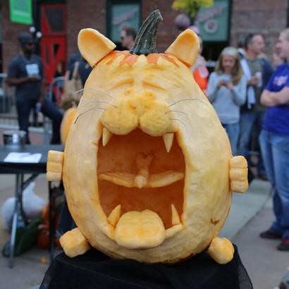 GUTSCharlotte's tweet image. #GUTSCLT2014 1st Place Individual - Kim Willner! #CarveDreams @kimlouwho