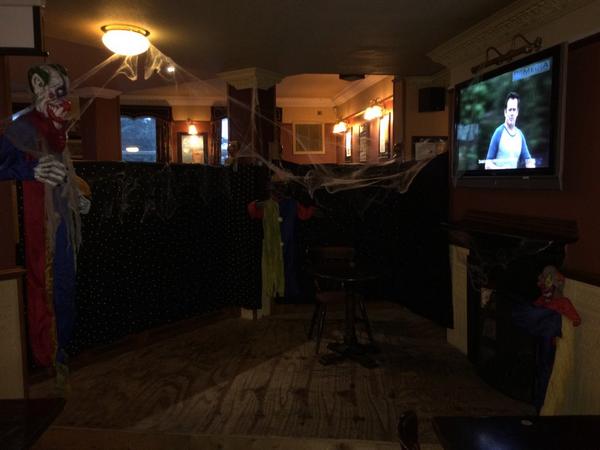 TheMossValePub's tweet photo. Getting ready for Halloween http://t.co/l4q0aQEkMq