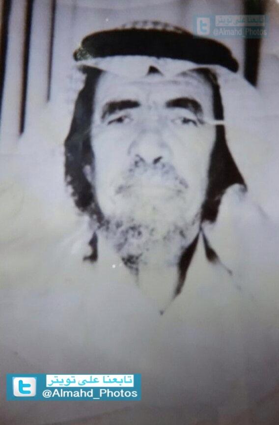 Almahd_Photos's tweet image. صوره قديمة قبل أكثر من  ٣٠عاماً لـ فارع بن هملان بن رزيق العزيزي رحمه الله 

#مهد_الذهب