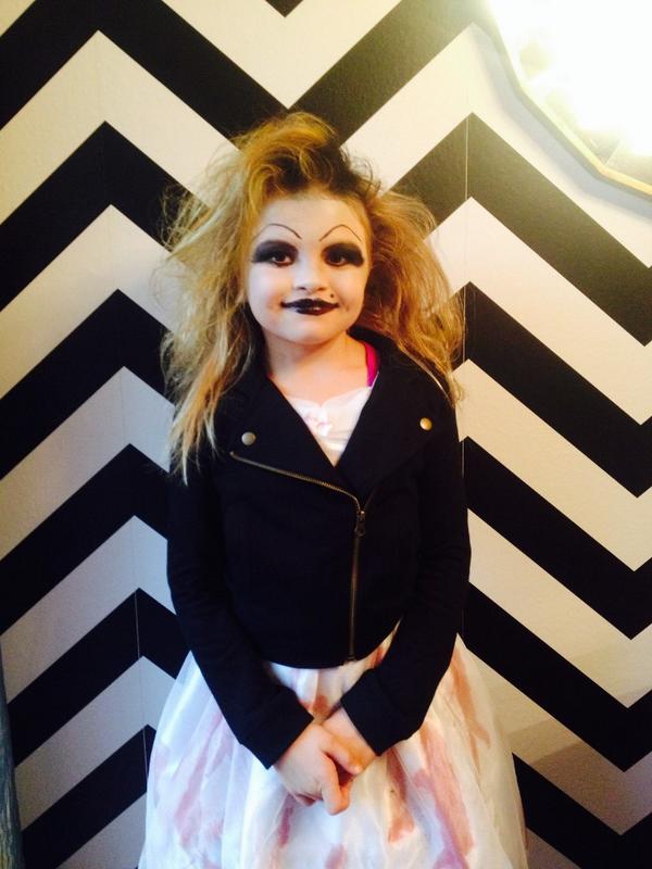 jj_james_jess's tweet image. Tiffany from #BrideofChucky #EnchantedView She loves to be scary for Halloween!