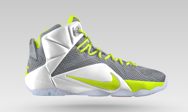 ComplexBets's tweet photo. LeBron 12s available on @NIKEiD now http://t.co/qu1F3mUhNC http://t.co/tHwyfVUMge