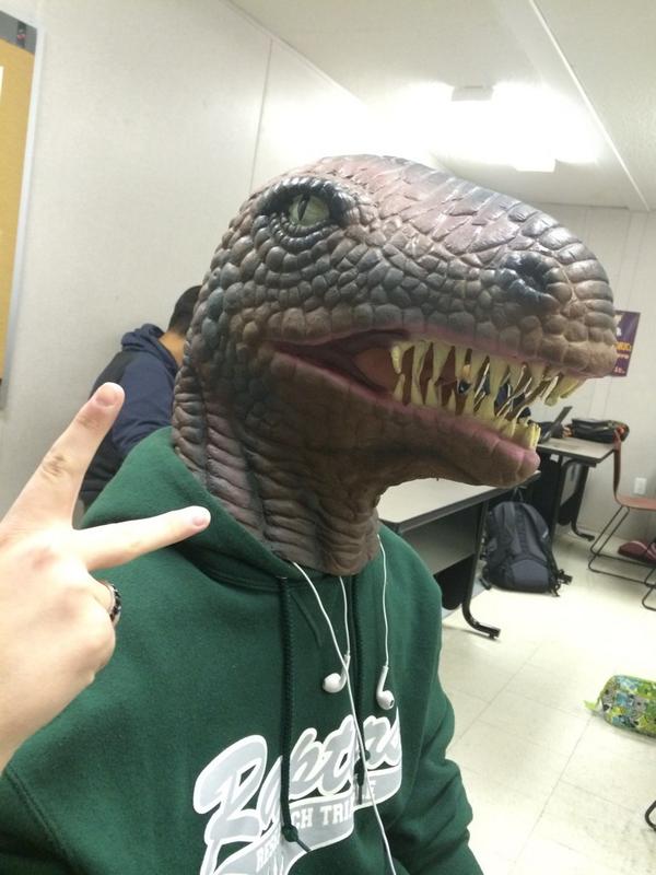 ZakSelwaeh's tweet photo. lol so turnt right now @restrihigh #raptors #beforemath http://t.co/kSggU7RC70