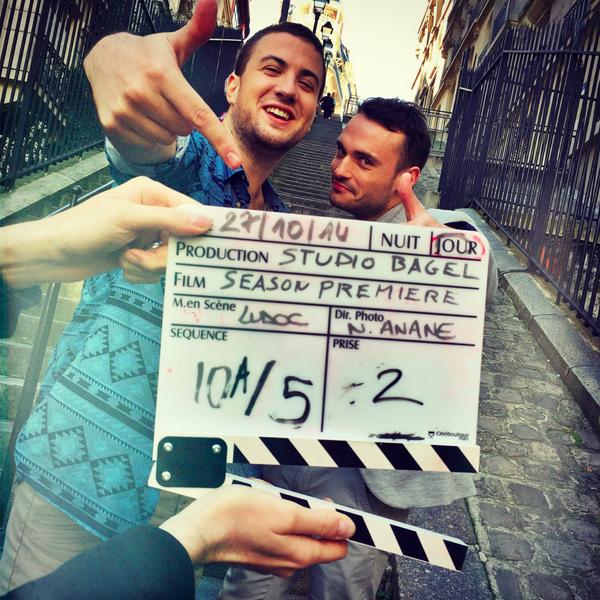 StudioBagel's tweet photo. TOURNAGE DE NOTRE SKETCH DE RENTREE ! BOUM ! RT si "Eh bah c'est pas trop tôt bande de feignasses". http://t.co/YppJApWeZY