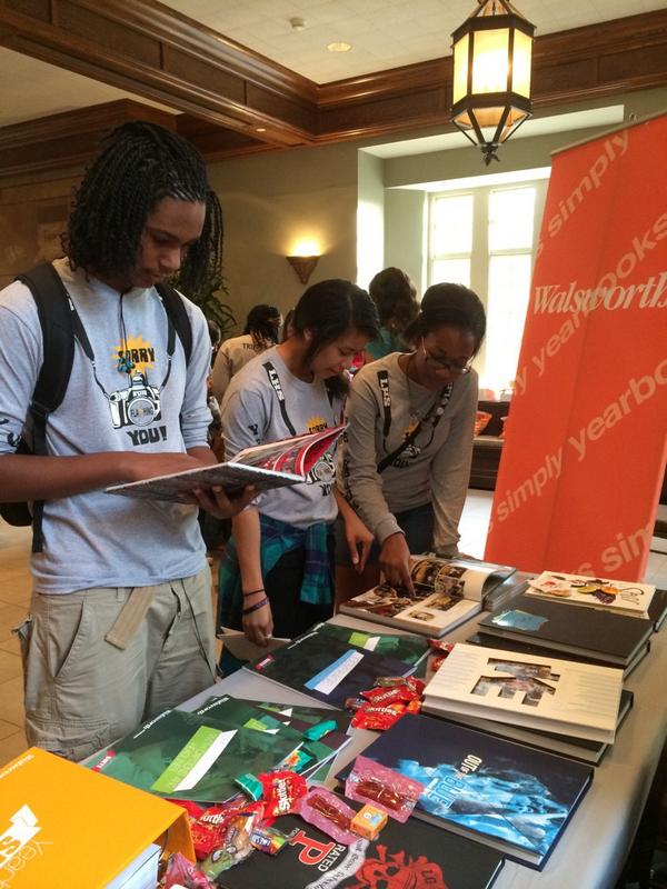mrschittum's tweet photo. It's already started! People are checking out the booths! #FMM2014 #OklaYAY #yaywalsworth http://t.co/J632vCJBZo