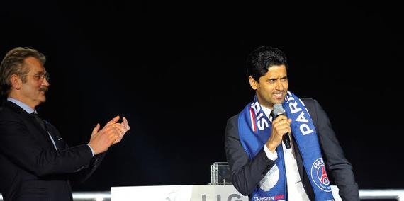 OManiaque's tweet photo. 1 "Merde, avec Bielsa, l'#OM peut être champion".
2 "Il faut agir".
3 "On va payer les arbitres".
4 "Aulas est OK" http://t.co/nxItII3xLU