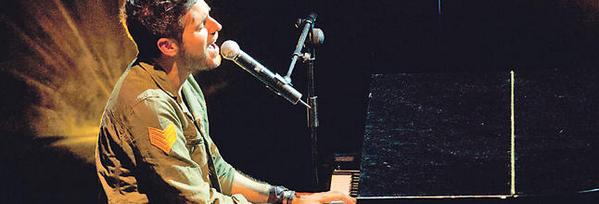 LaeradePLopez's tweet photo. "Eres patrimonio de mi suerte, eres risa y eres más que una canción"  @PabloLopezMusic http://t.co/oiObKy3m6Z