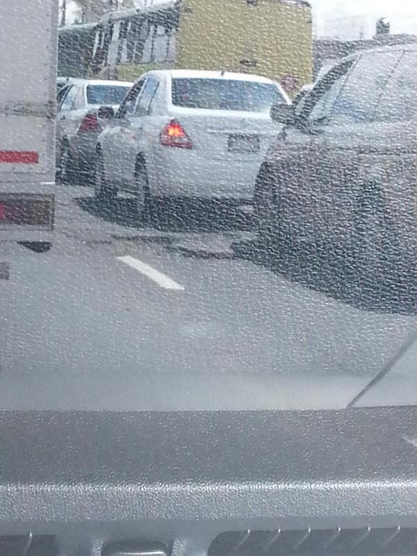 YoMinerva's tweet photo. Hermosa foto de nuestro #PeriféricoOriente que nunca arreglan lleno de hoyos,  @eruviel_avila @secomgem les mando mas http://t.co/Iveo8iQK6Y