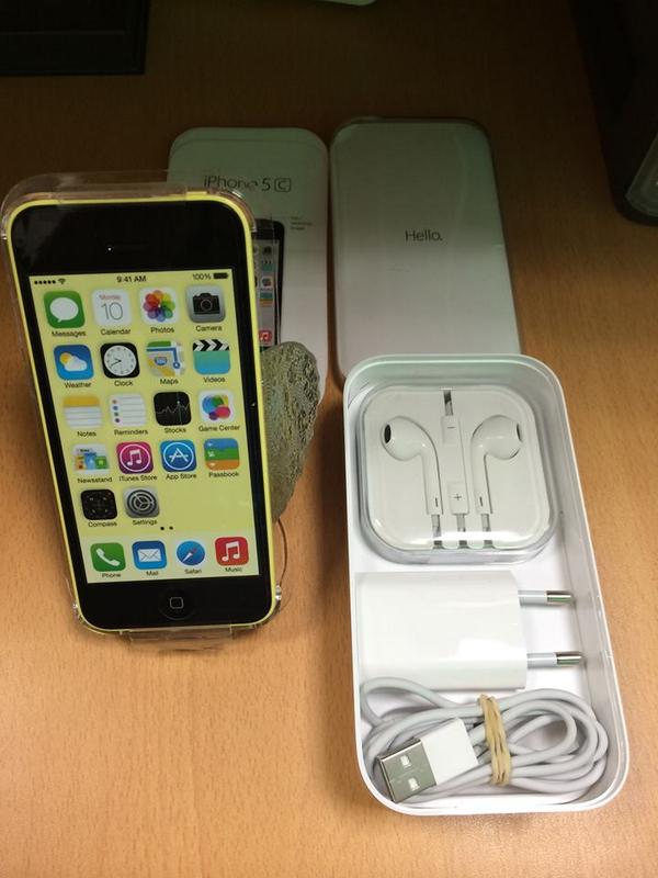 PhoneDiscount74's tweet photo. iPhone 5c 32giga #PhoneDiscount http://t.co/0PxJSiaP8P