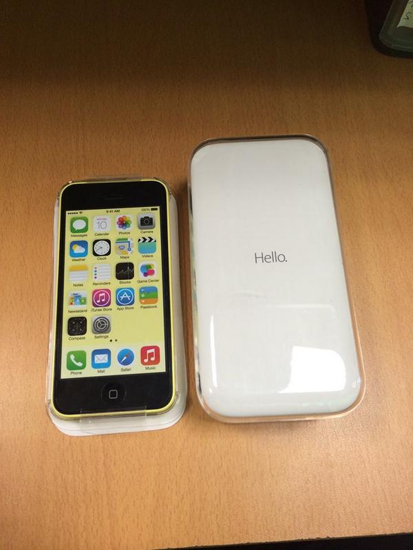 PhoneDiscount74's tweet photo. iPhone 5c 32giga #PhoneDiscount http://t.co/0PxJSiaP8P