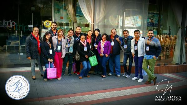 Noeariza's tweet photo. Iniciamos #EventTour #Querétaro expertos en Bodas conoceremos las mejores locaciones @QroTravel @ConsultoresBoda http://t.co/0m08Qb17tm
