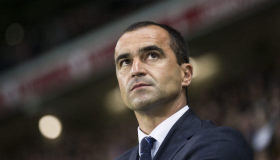 elpais_deportes's tweet photo. "Este trabajo debe ser una obsesión". Entrevista a Roberto Martínez, técnico del Everton. http://t.co/7fkRLR3eNO http://t.co/U8dDNXqxan