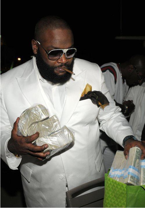 MomoNdiaye's tweet photo. #MYLIFE  “@LuxeLuxe_: - Papa je vais au grec, t'as pas 5€ pour moi ? 
- Non. http://t.co/p8gvAD2JxX”