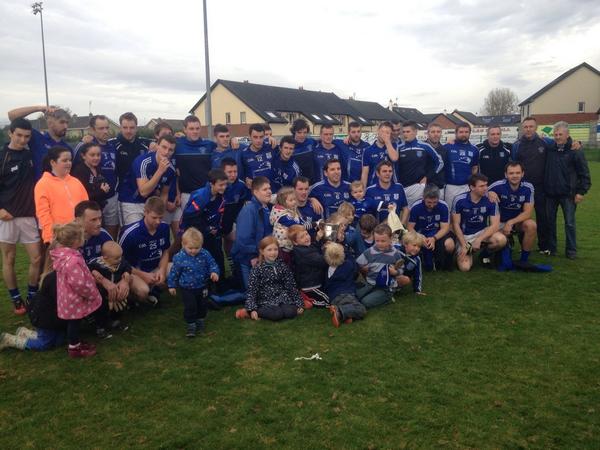 CratloeGAAClub's tweet photo. Junior B Football Champs #buzzers #winning #rollonbluetide http://t.co/cICEiLvQvK