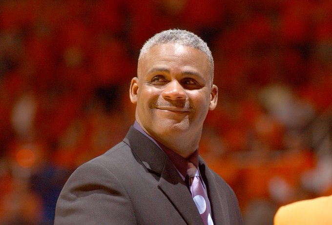 Longtime Illini Assistant Coach Wayne McClain Passes Away - University of  Illinois Athletics