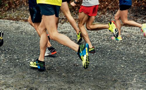 runnersworld's tweet photo. Lean forward while running to reduce knee pain: http://t.co/h5DhtziDVh #runningtips http://t.co/3ipjpIDEXU