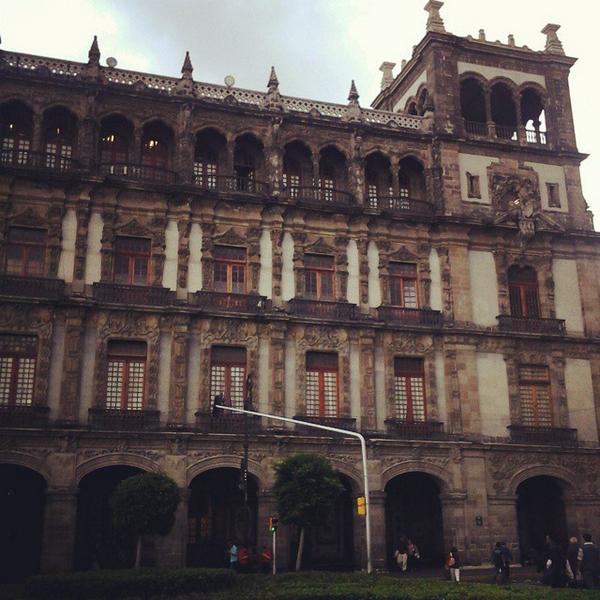 GrciAlvrzz's tweet image. Una más de los preciosos #edificios del #centrohistorico #edificiosantiguos #edificio #ciudaddelospalacios #ciuda...