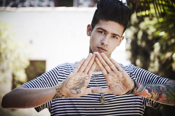 travismills's tweet photo. 📷: Kimberly Millard for TATTOO mag http://t.co/RIFeEUZJdG