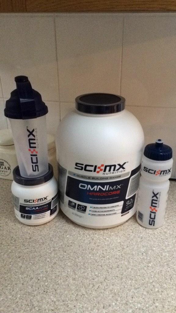 kieran18's tweet photo. Nice delivery from @3DFitnessGroup awesome service and amazing deals 👌 http://t.co/AKA0X7mGQs