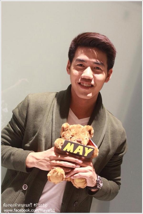 May_AF11FC's tweet photo. ห้องจองจำรักคนดนตรี หมายเลข 41 http://t.co/G6cd1nE2Do #mayaf11 #mayv5 #AF11 #ขอฉันฟังเรื่องเศร้าของเธอ http://t.co/9srDvbWI9s