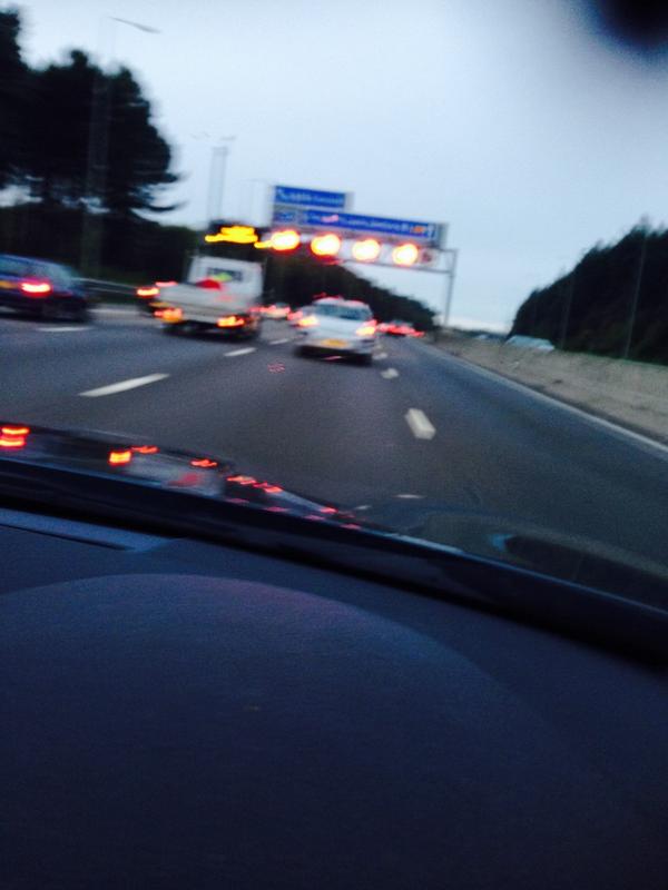 ParcelJunkies's tweet photo. Long delays M1 junction 28-30 http://t.co/WZIKn6Dn1L