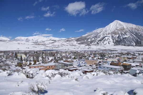 _TravelCB's tweet photo. It's time to once again show everybody we're the best ski town in North America. #VoteCB
http://t.co/ZqwObr0sXE http://t.co/KblbXytgXE