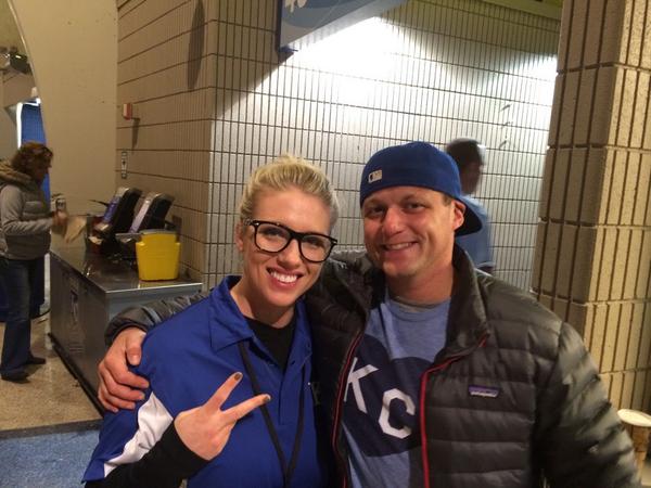 richardsloss's tweet photo. @itsJennyDelich serves the best Bud Light in town! Great to meet you! #Royals #ALCS #RealWorldSF #KC http://t.co/KRsBU5dTm3