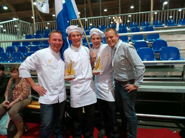 krismsd's tweet photo. @SjaakVanDerTak @Bakkervreug bedankt meneer van de tak! http://t.co/kGN67r2i3n