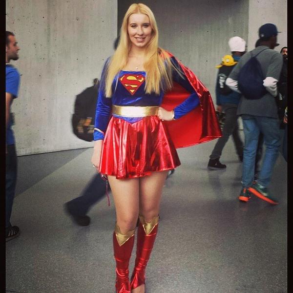 ElizabethV887's tweet photo. @GBerlanti @AliAdler so excited for new twist on #supergirl Please consider fresh face @AnnaLakomy from NYC #anna4sg http://t.co/sdKR5VUNh4