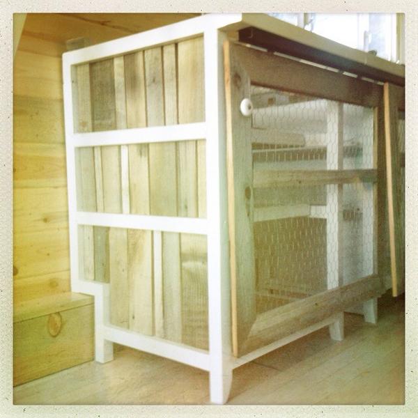 ourfirsttiny's tweet image. Sliding cabinet doors are complete #DIY #tinyhouse #cabinetry #interiordesign #custombuilt