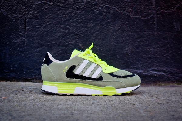 <a href="/ROARsneakerss/">•ROARS!!!•</a> <a href="/FS_80cs/">FAMILY 3STRIPES</a> Adidas ZX 850 Electricity Green | Size 40.5 s/d 44.5 EUR | check favorites for order