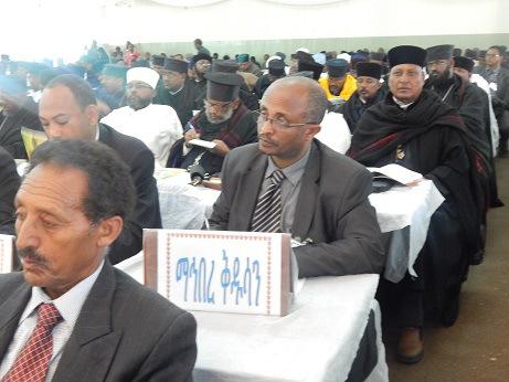 merejatv's tweet photo. #Ethiopia #MahbereKidusan @EOTCPatriarch  አቡነ ማትያስ ማኅበረ ቅዱሳንን ‹የቤተ ክርስቲያን ቅኝ ገዥ› አሉት http://t.co/zjIYdI4pr5 #Orthodox http://t.co/ZhBNgYqc8K