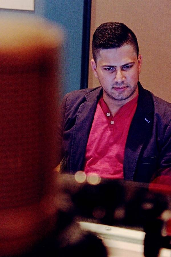 Naiproductions's tweet photo. من اول اجتماع في استوديوهات #ناي مع مجموعة من الفنانين والاعلاميين
@omarsadi1980 
@mobaarafat
@bilalart2012 http://t.co/Afam65D7rl