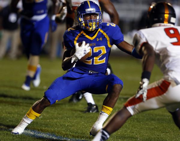 757teamz's tweet photo. Oscar Smith's Deshawn McClease soon can become the Tigers' all-time leading rusher and scorer http://t.co/fJj5pkJk7t http://t.co/6ECs2qCkru