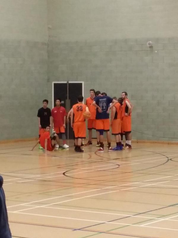 UoS_Basketball's tweet photo. @JoeDavison17 leads the team talk as the 2nds are minutes away from their opening BUC's fixture against York 1sts. http://t.co/NDSTuL3UgO