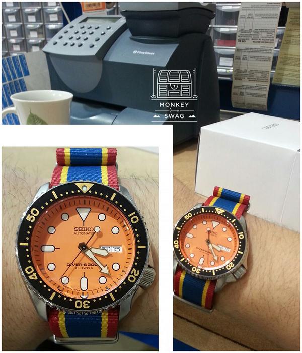 MonkeySwag1's tweet photo. The #swaggest man in the mail room!
#MonkeySwag #Seiko #Diver #Watch http://t.co/QMBURWrkN4