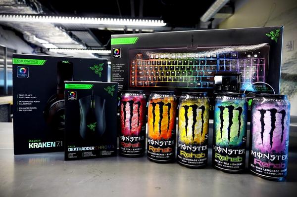 MonsterGaming's tweet photo. #ColorItUp with #MonsterRehab! http://t.co/er2u9bZb2z