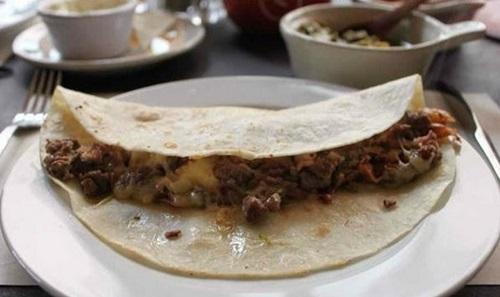 El_Universal_Mx's tweet photo. #Cuídate ¡Evítalos! No engordes mientras duermes ¡Son ricos pero...! http://t.co/BAu0GFRsDZ http://t.co/vXQCZGEtQZ