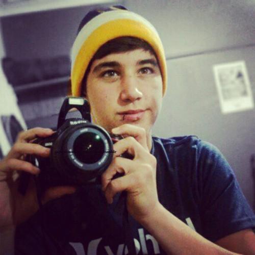thomickey's tweet photo. Hey guys. Look my life :) http://t.co/xV7XAGLlor