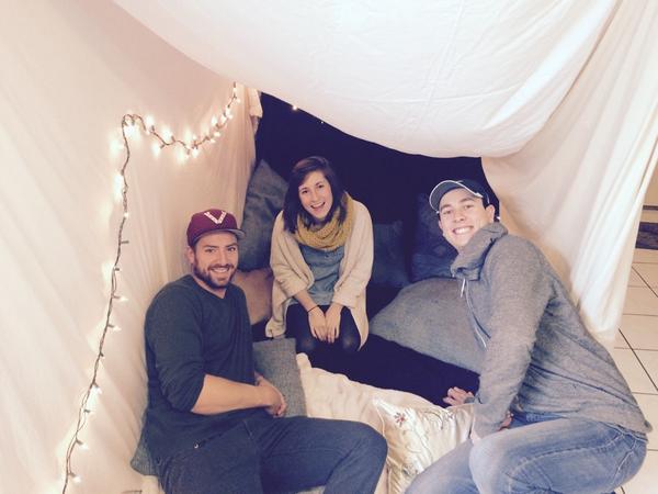 LauraGeluch's tweet photo. They built me a fort!!!! @FyaCanada @HastingsTaylor @coryhaas @grace_newson http://t.co/lGrtl5d3m0