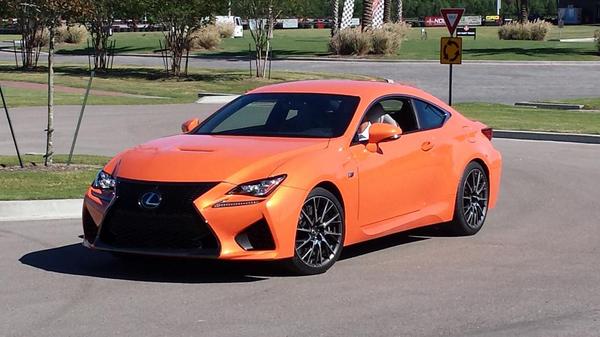 CarsTodd's tweet photo. Lexus RC and RCF at the track. BMW better watch out! #FLYRCF # LEXUS RCF http://t.co/nxFOcJC01P