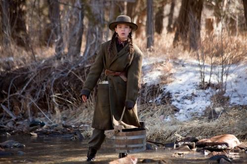 steinfram's tweet image. Hailee Steinfeld's outfits as Mattie Ross in #truegrit