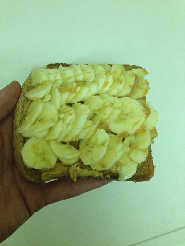 PaddiB16's tweet image. @PaddyWhitePT this snack is a god send #foodofthegods #amazing #OctoberBootcamp