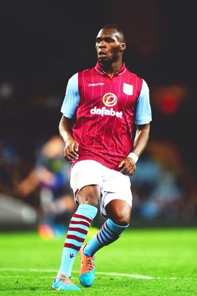 AVFCPics's tweet photo. The big man is back #AVFC (@CapturedFooty) http://t.co/XywSoA5Voa