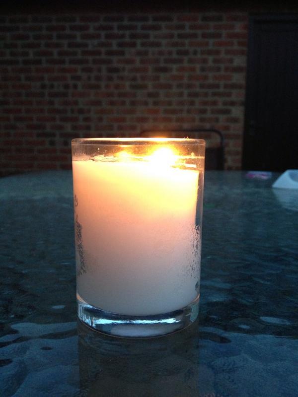 blissfulbabyexp's tweet photo. Remembering precious babies lost & sending love & hugs to their parents #WaveOfLight2014 #BabylossAwarenessDay http://t.co/12EALjw82R