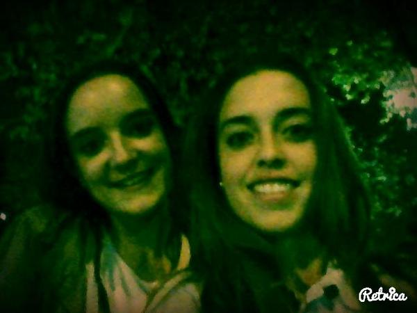 AnitaDiaz_24's tweet photo. Anda que no hemos disfrutado @AidaSolM y yo esta noche :) #Bellitosdepunta tequiero http://t.co/f0HyR7DSNV